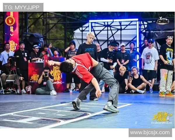 南京街舞队的速度之美：一场街舞巨献的精彩探秘之旅