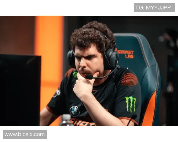 英雄联盟深度解析：揭开LNG战队背后的战术与意识之谜